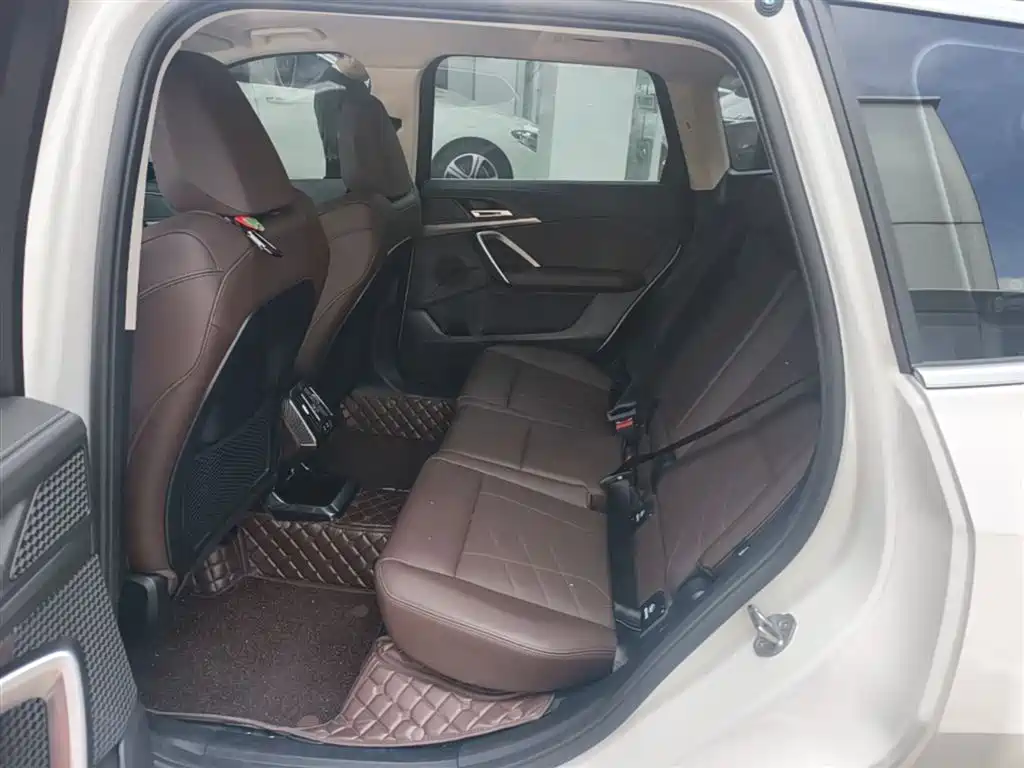 BMW X1 2024 sDrive25Li M Sport Package фото 13