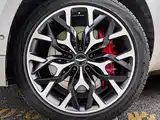 Фото 9 - Aston Martin DBX