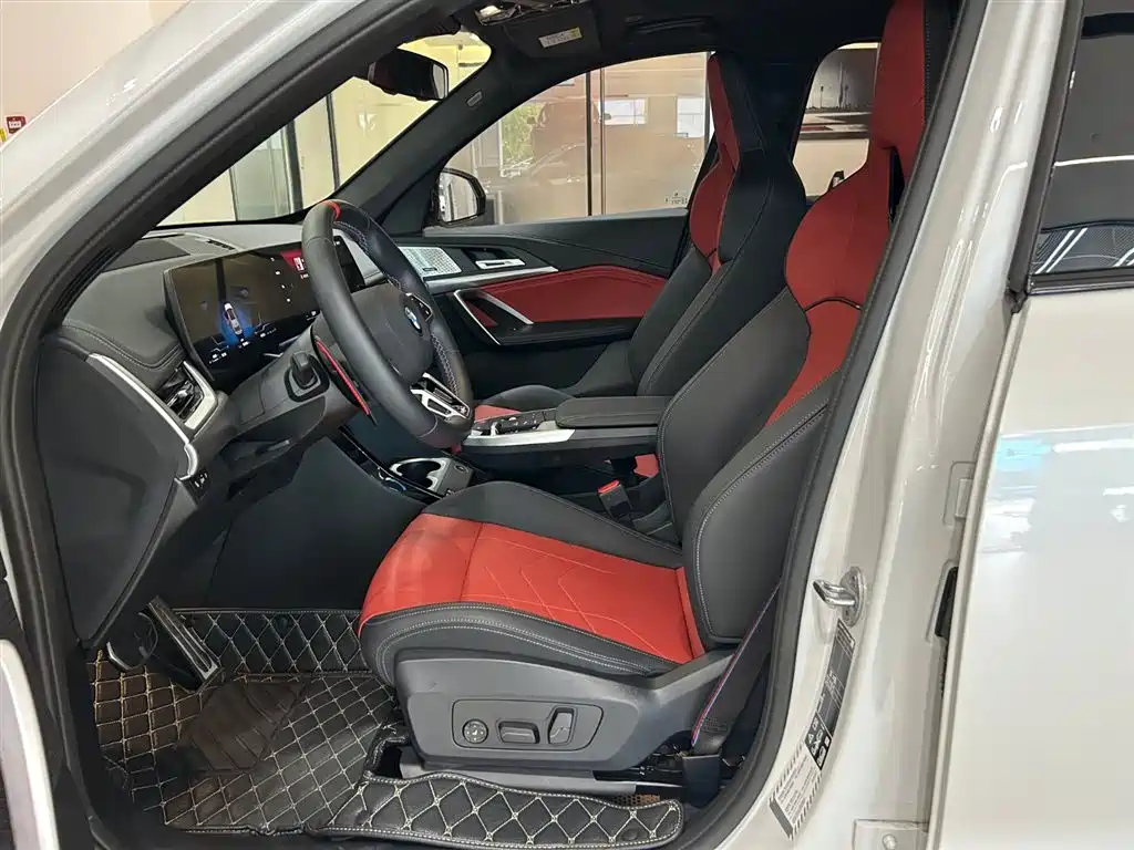 BMW X1 M35Li 2025 M35Li фото 8
