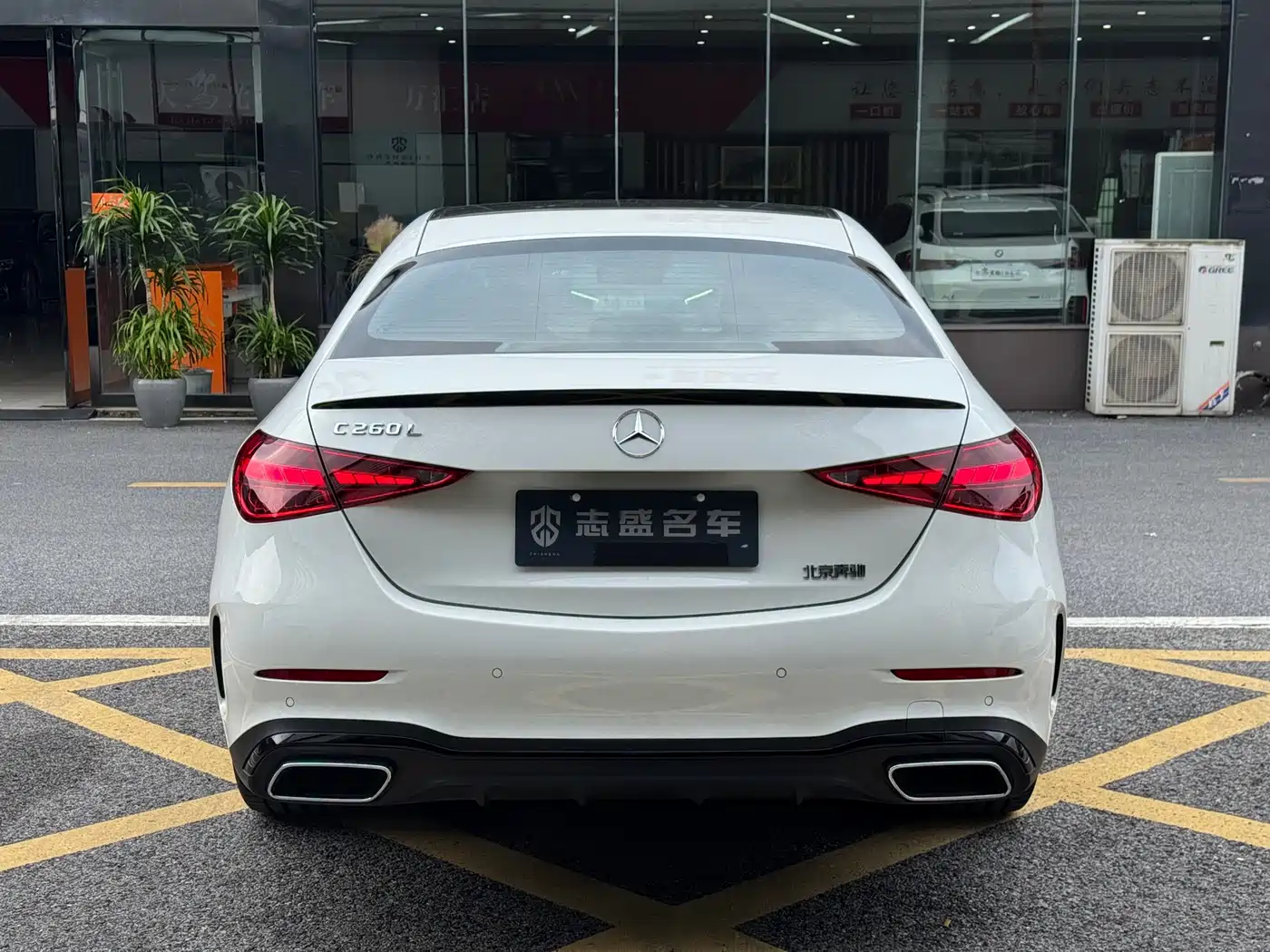Mercedes-Benz C-Class 2024 C 260 L Night Edition Sport фото 14