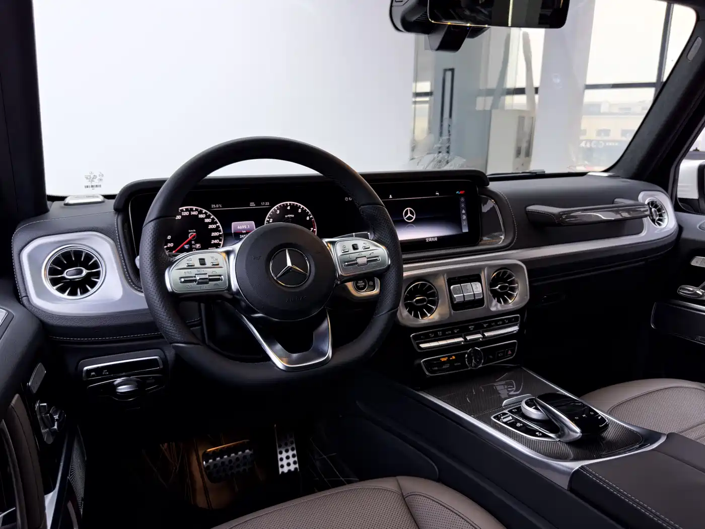 Mercedes-Benz G-Class 2022 G 500 фото 16