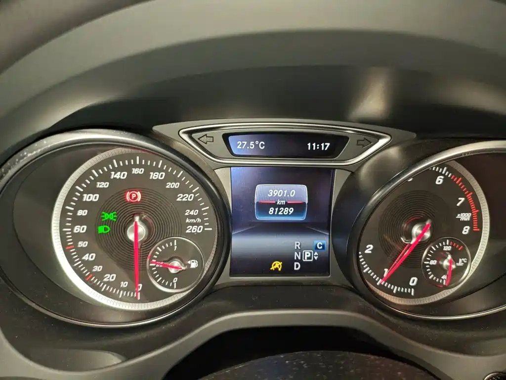 Mercedes-Benz CLA (Import) 2018 2017 CLA 220 4MATIC