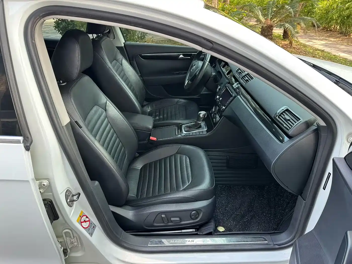 Volkswagen Magotan 2013 1.8TSI Luxury фото 4