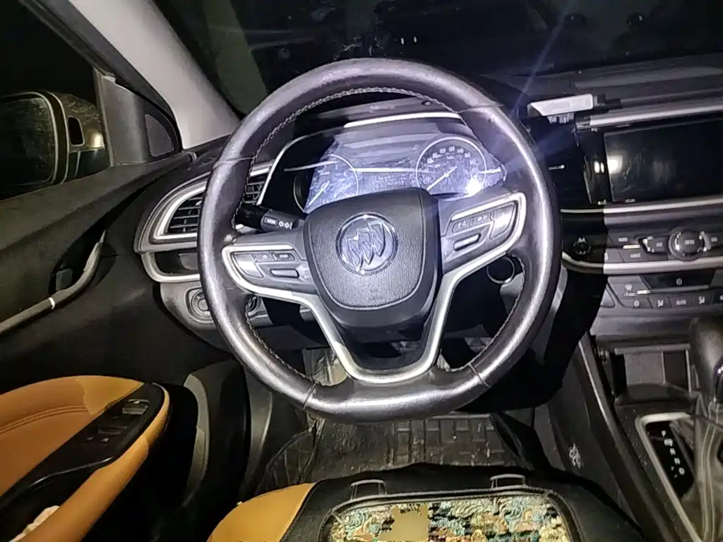 Фото 15 - Buick Excelle