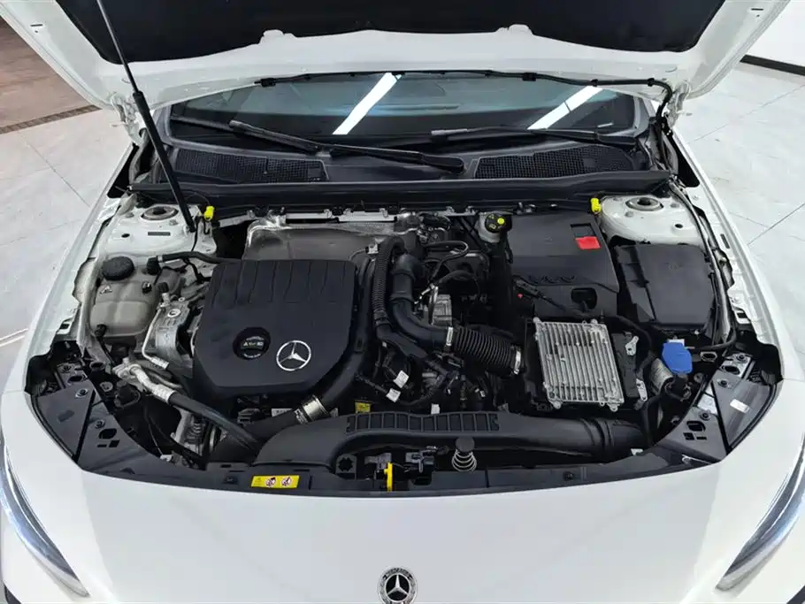 Mercedes-Benz A-Class 2023 A 200 L Fashion фото 10