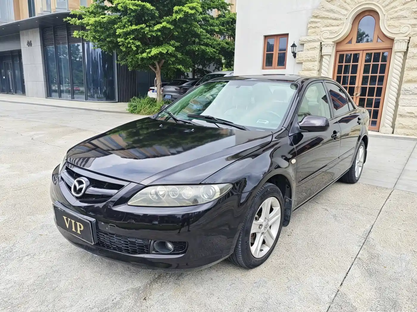 Фото 1 - Mazda 6