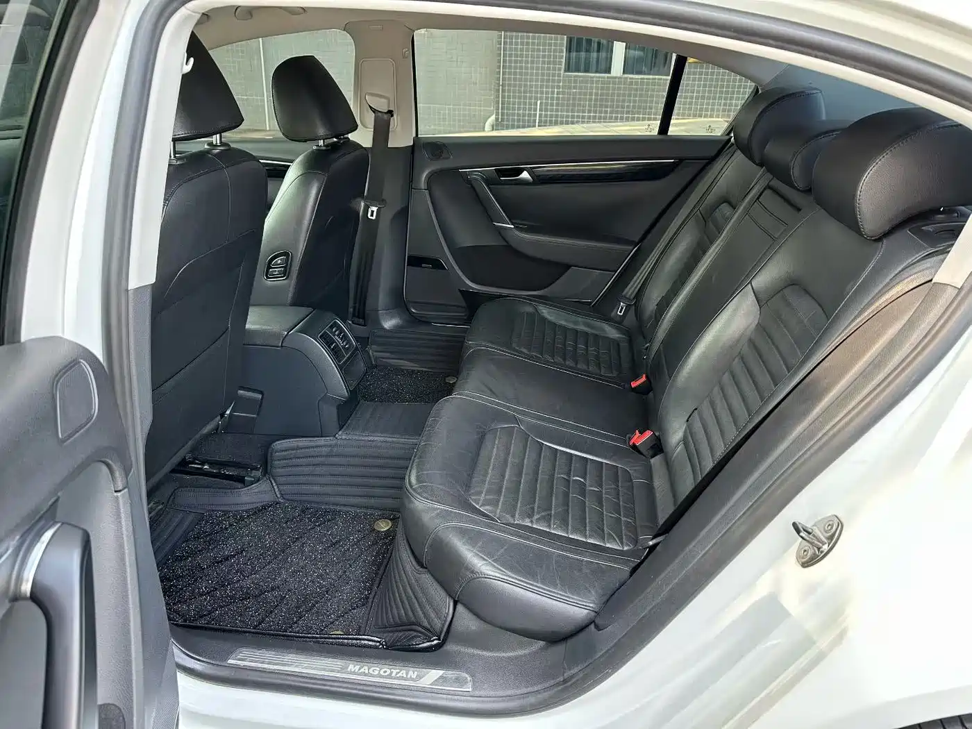 Volkswagen Magotan 2013 1.8TSI Luxury фото 7