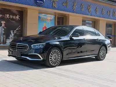Mercedes-Benz E