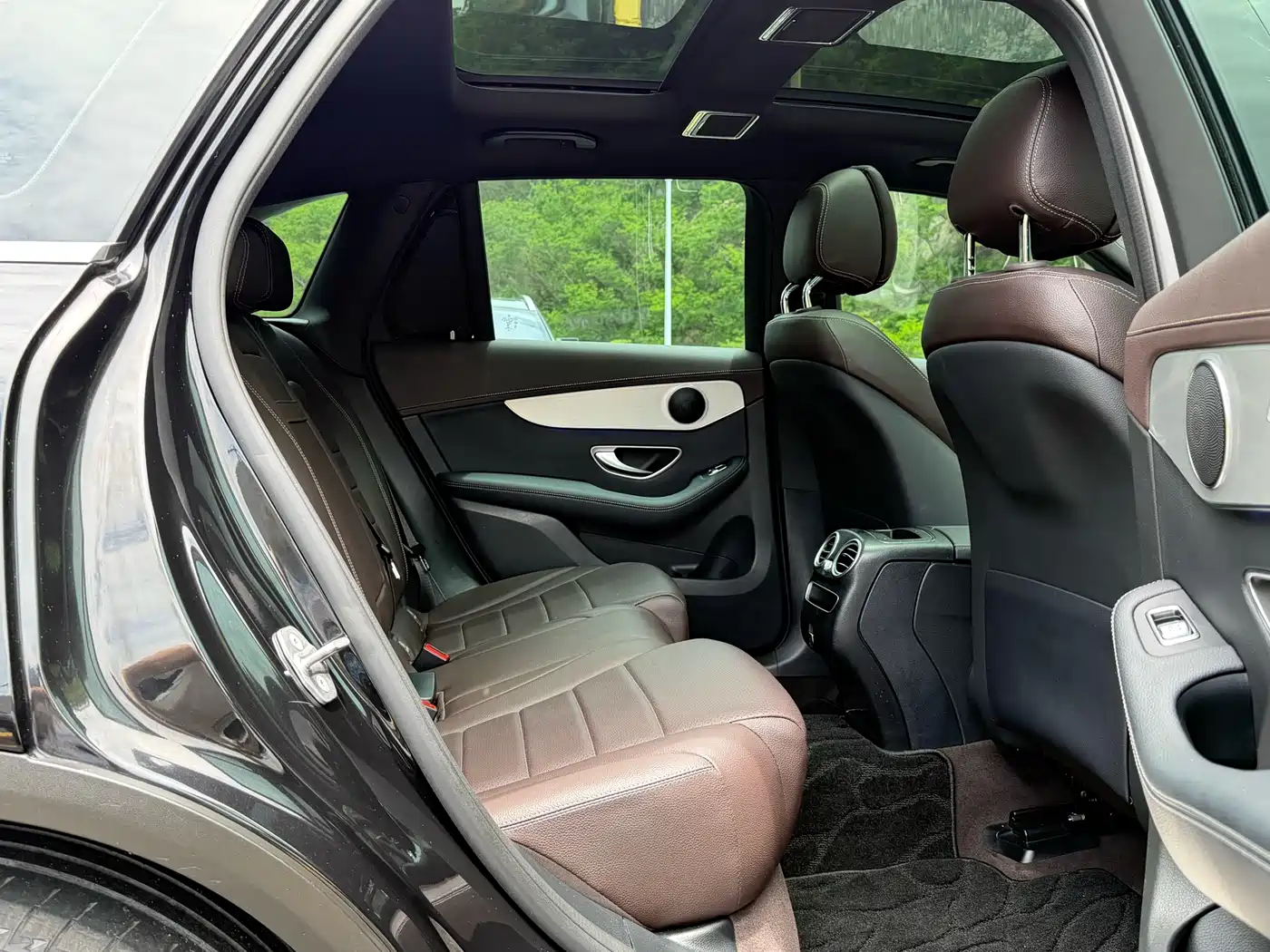 Mercedes-Benz GLC 2022 Facelift GLC 260 L 4MATIC Dynamic фото 11