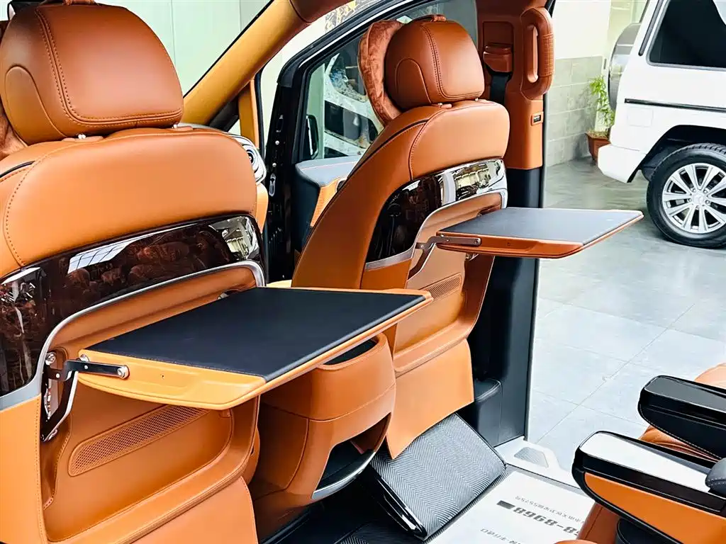Mercedes-Benz Vito 2024 2.0T Business 7-Seater фото 16