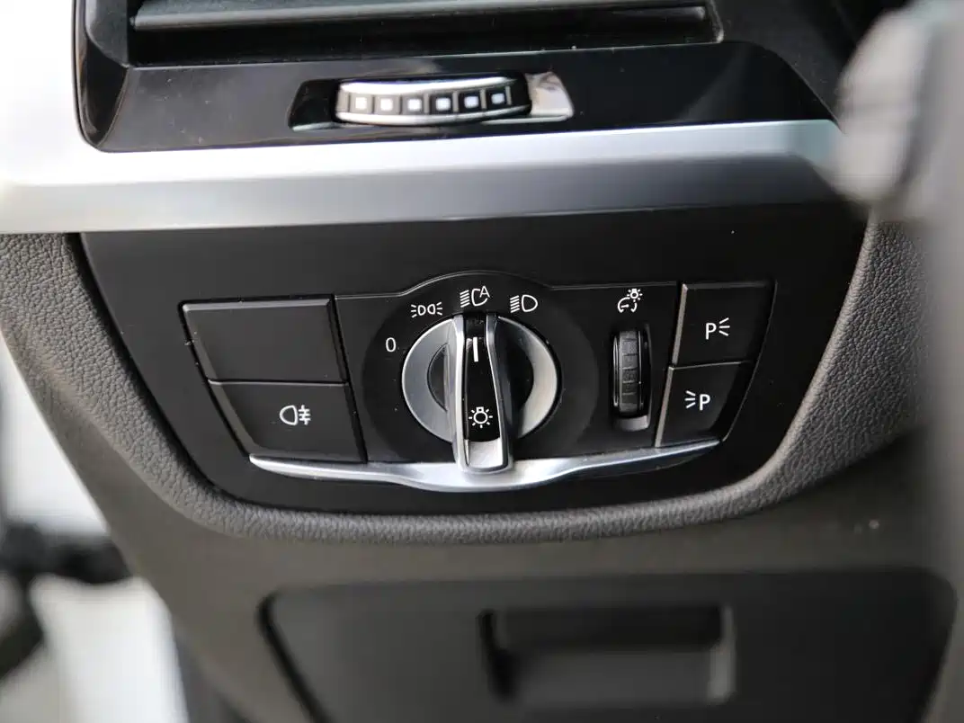 BMW X3 2020 xDrive28i Luxury Package фото 14