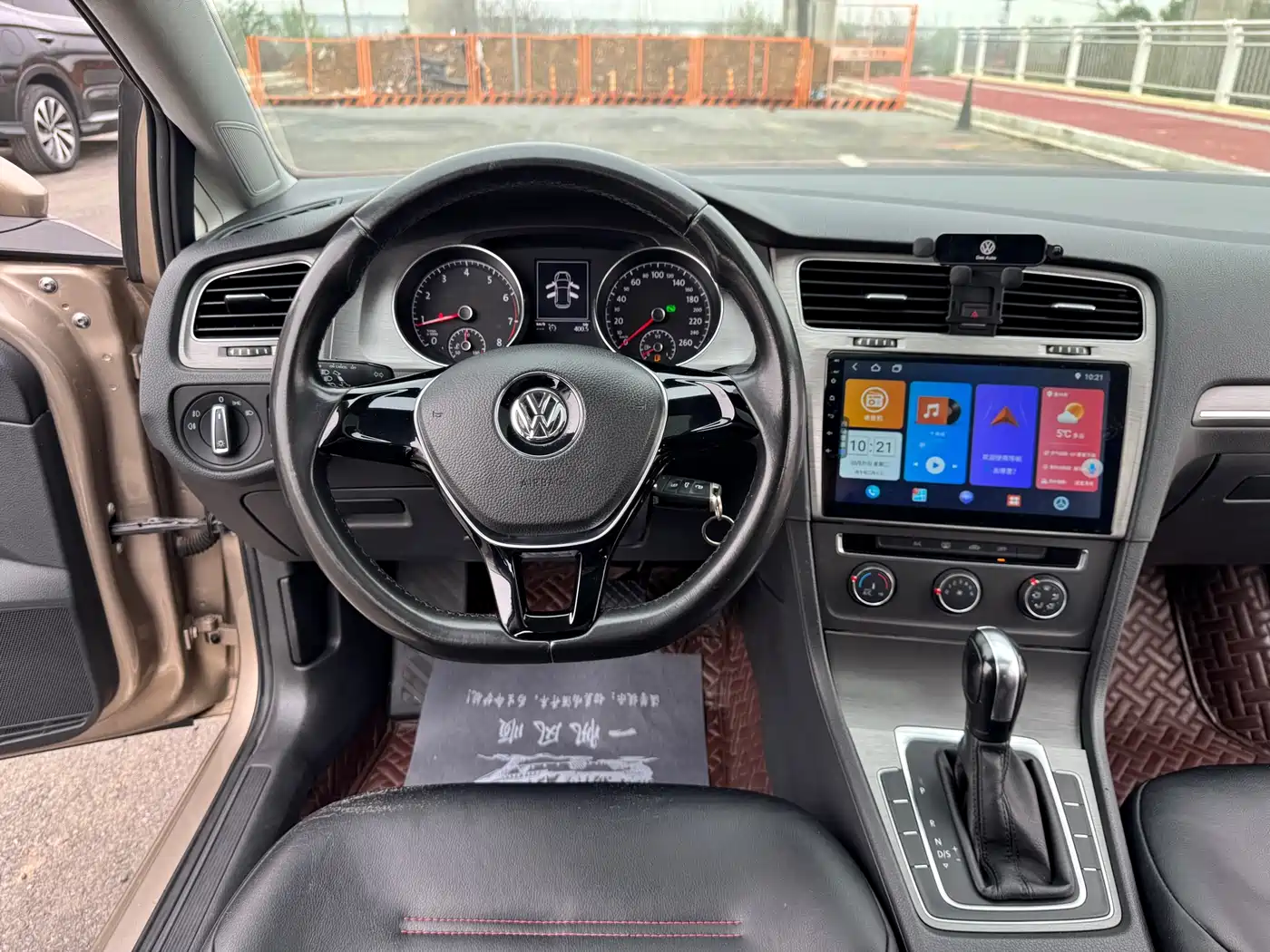 Volkswagen Golf 2016 1.6L Automatic Comfort фото 20