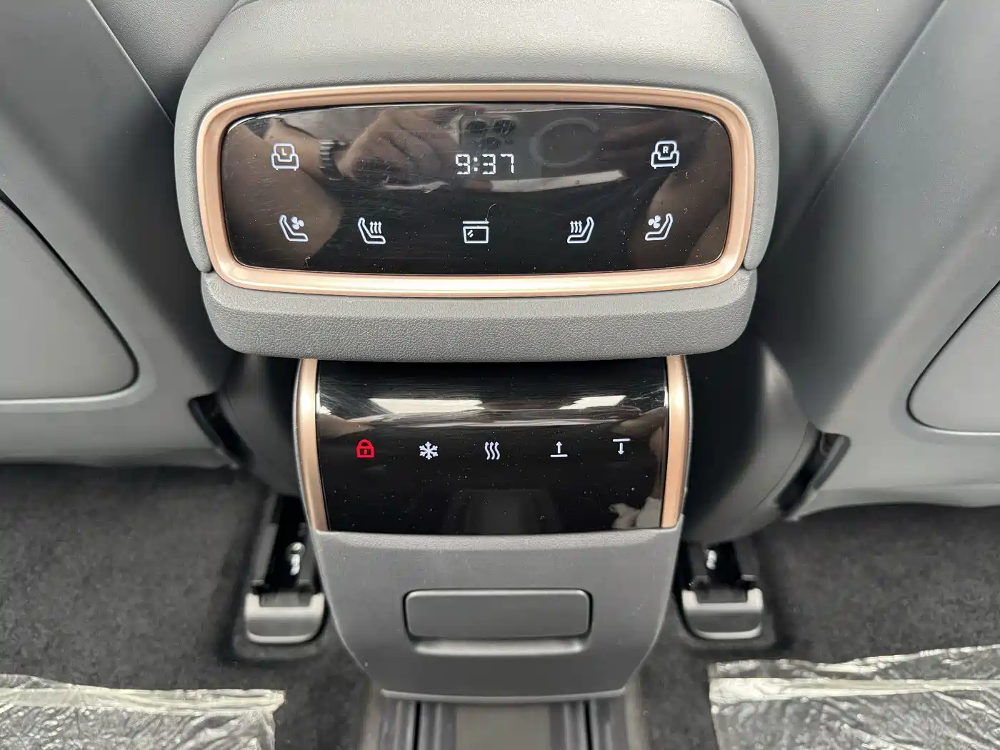 Dongfeng Yipai eπ008 2025 2024 210Max Range Extender 6-Seater