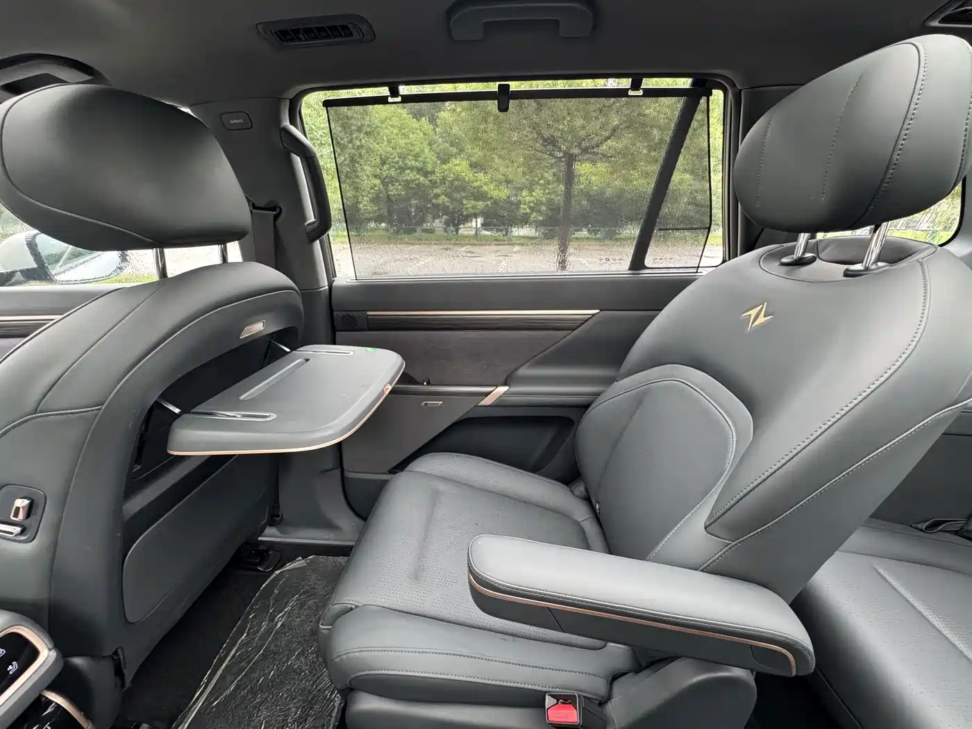 Dongfeng Yipai eπ008 2025 2024 210Max Range Extender 6-Seater