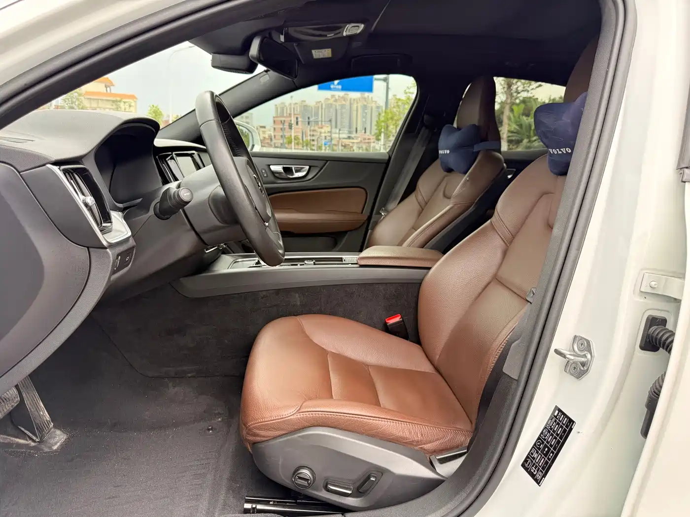 Volvo S60 2022 2022 B4 Smart Comfort Luxury Edition