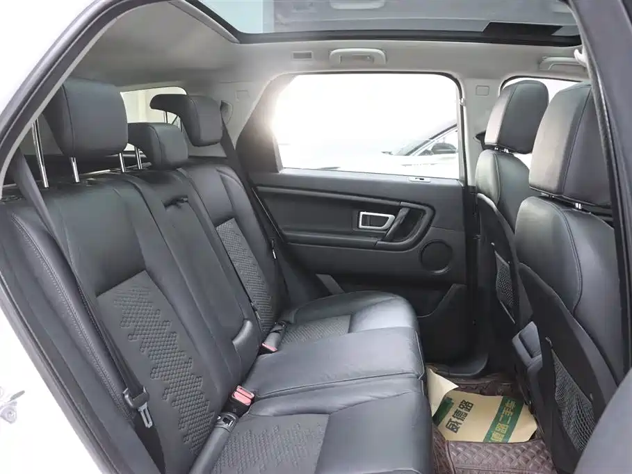 Land Rover Discovery Sport 2019 240PS PURE Edition China VI фото 17