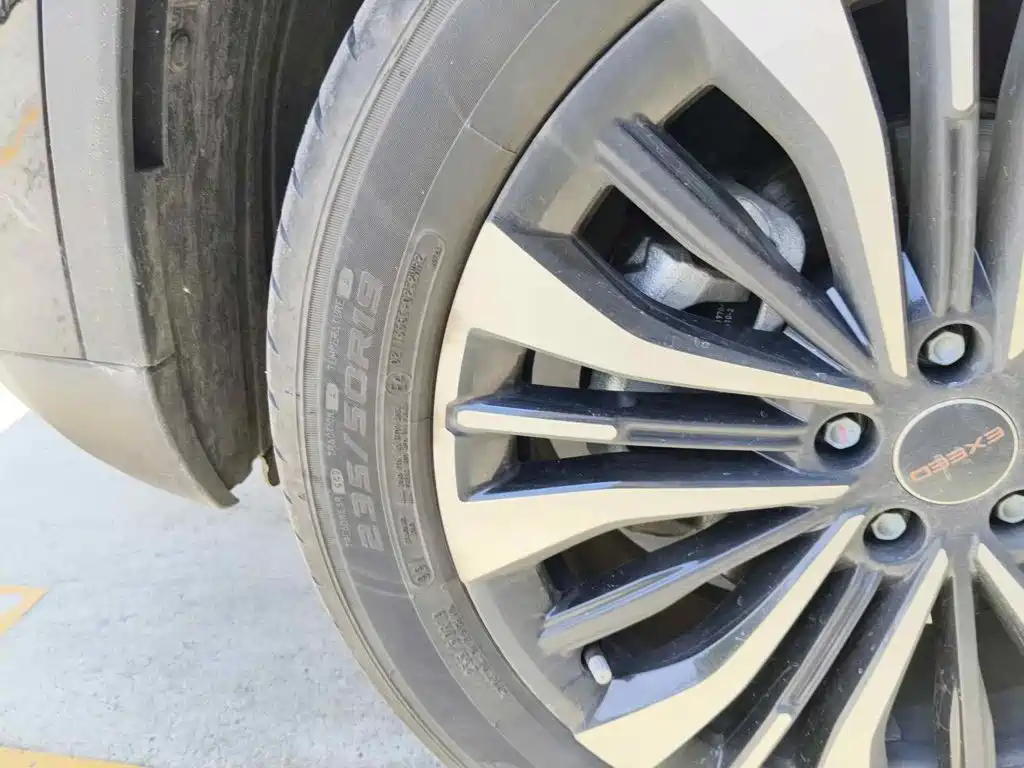 Exeed Lingyun 2024 2024 300T 2WD Starlight Edition