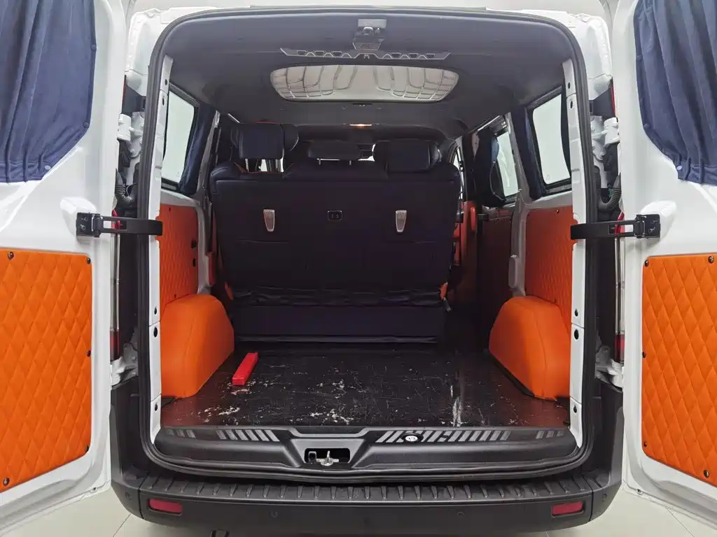 Ford Transit 2023 2023 Model 2.0T Petrol Automatic Multi-purpose Commercial Vehicle Short Wheelbase Low Roof 5/6 Seater