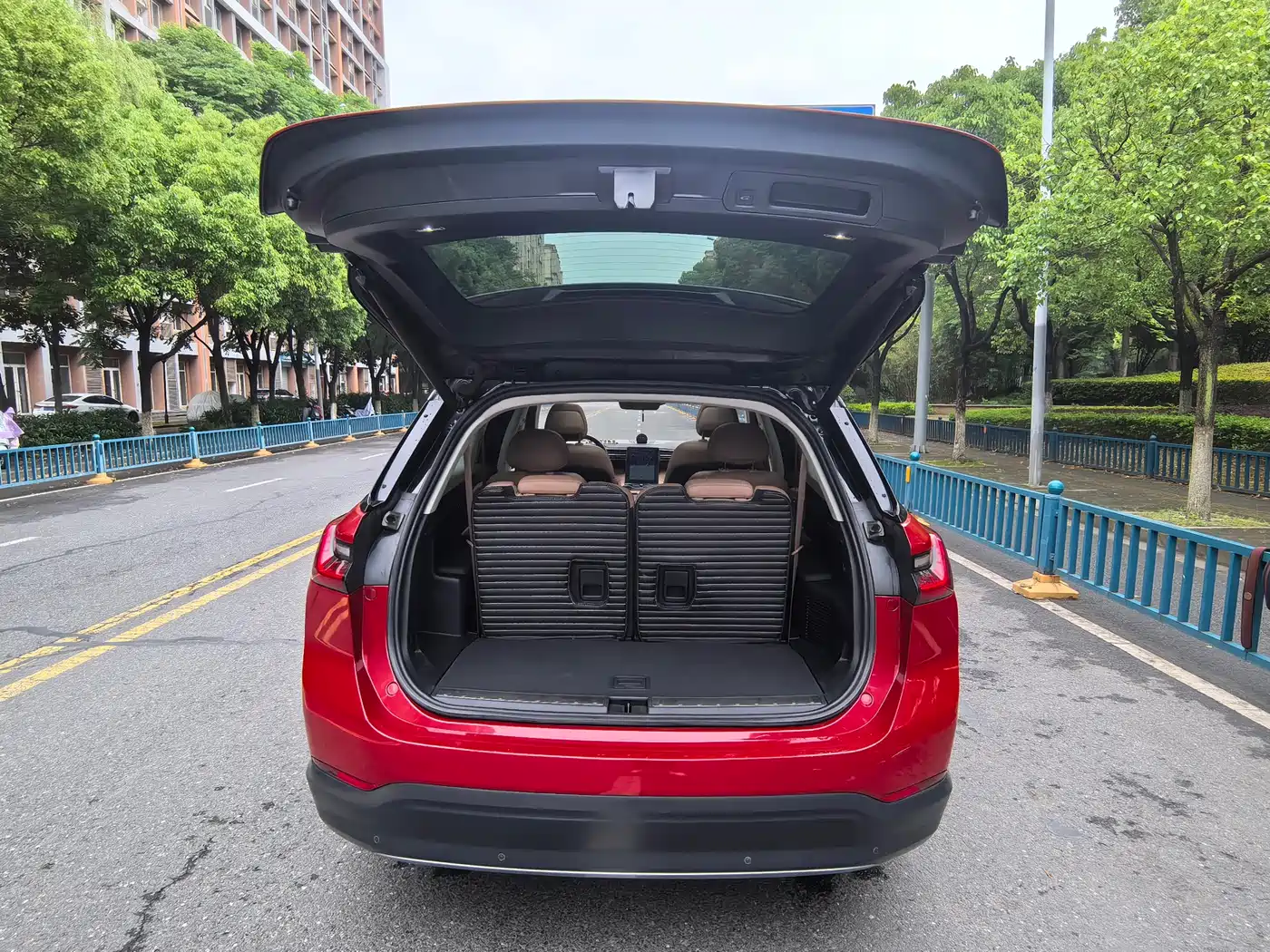 NIO ES8 2019 2018 425KM Base Edition 6-Seater