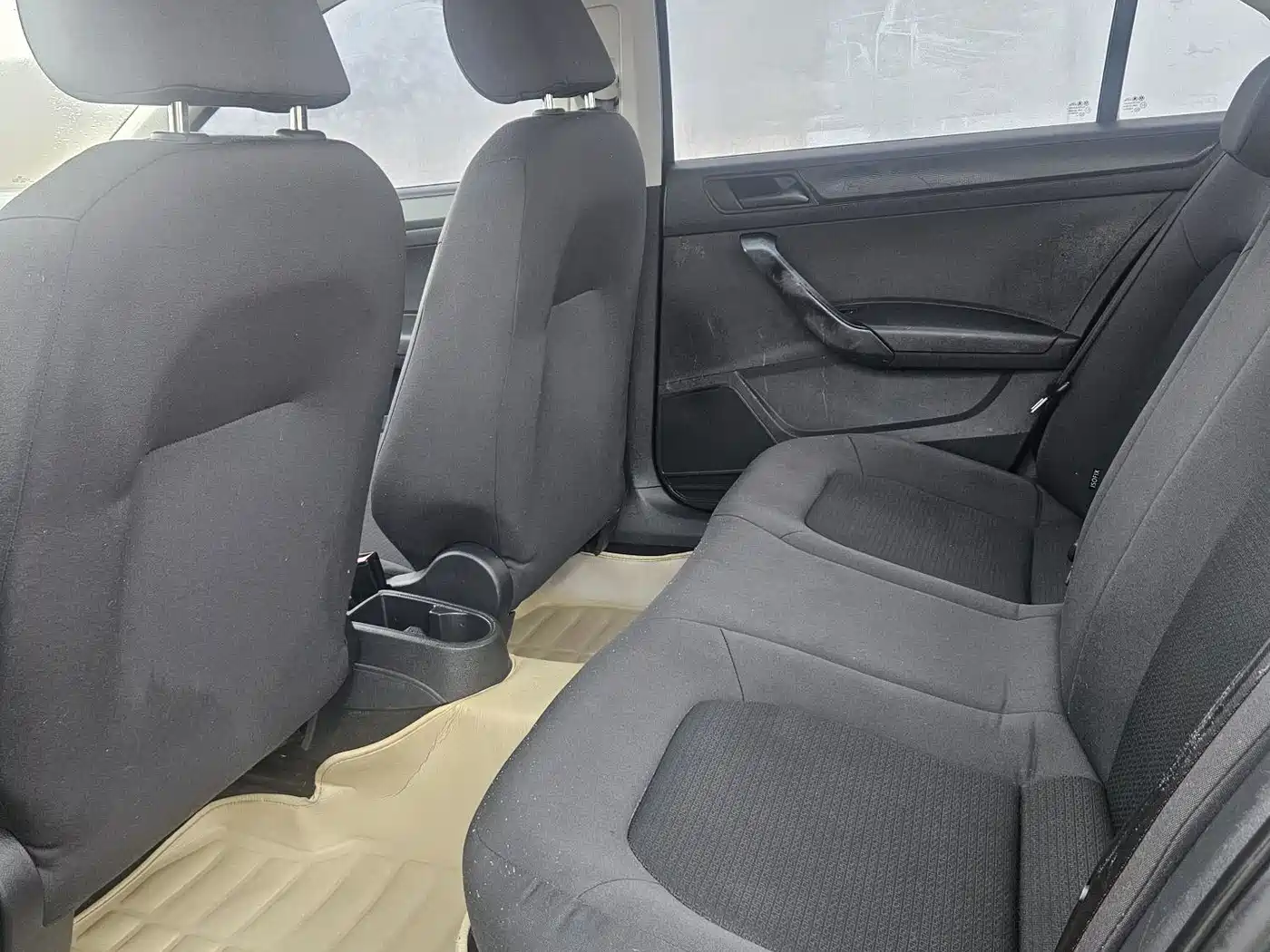 Volkswagen Santana 2015 1.6L Manual Trend Edition фото 9
