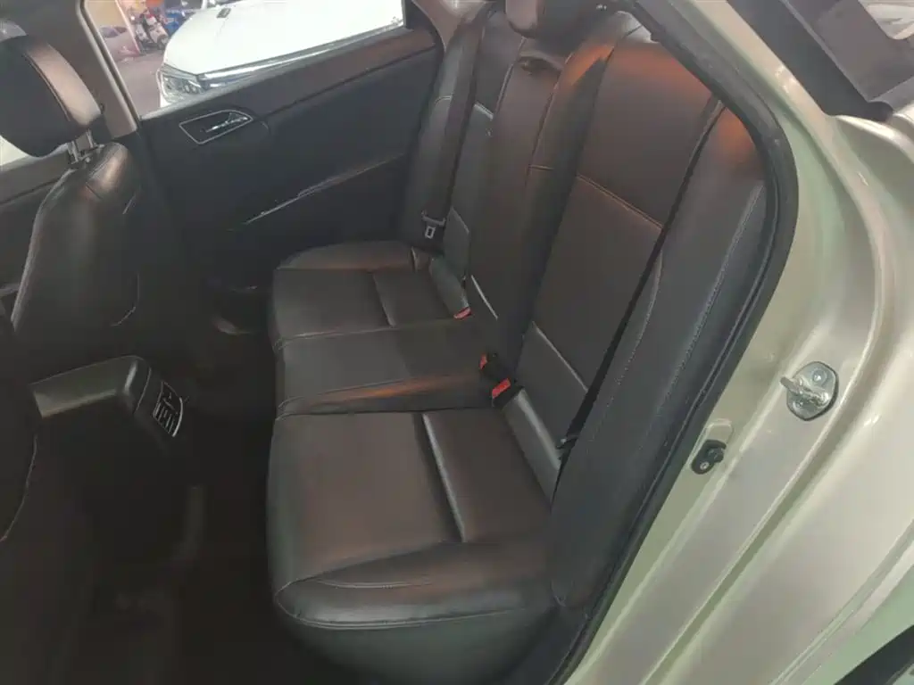 Hyundai Mistra 2014 1.8L Auto Smart GLS фото 17