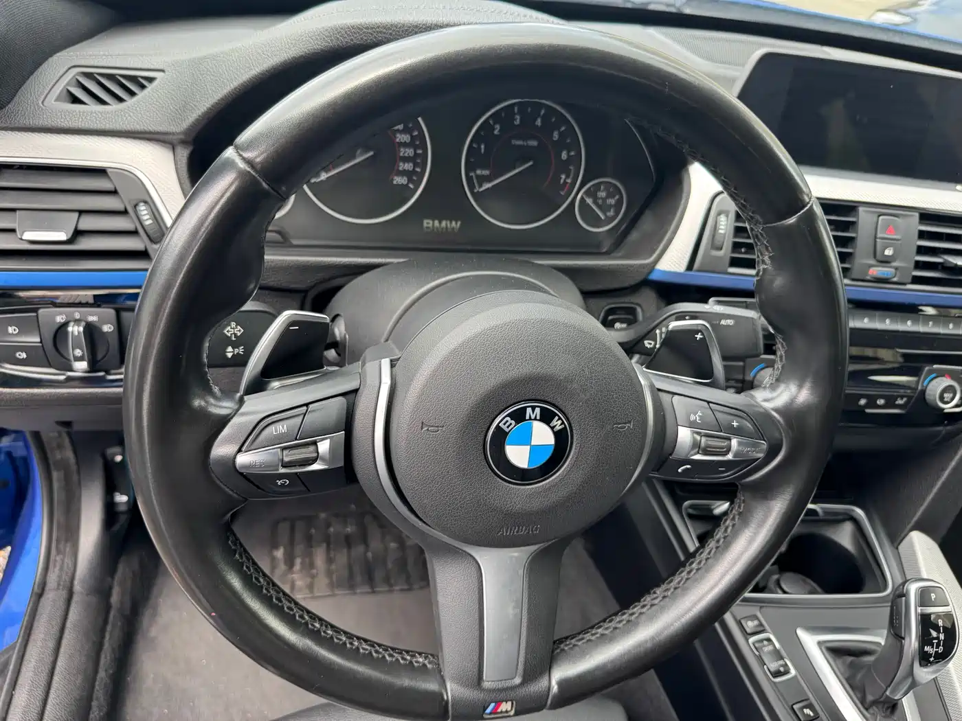 BMW 3 Series GT 2016 320i Fashion Style фото 17