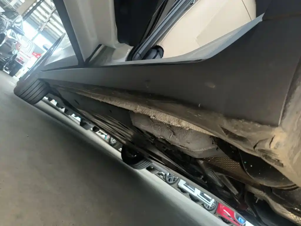 Volkswagen Tharu, миниатюра 21