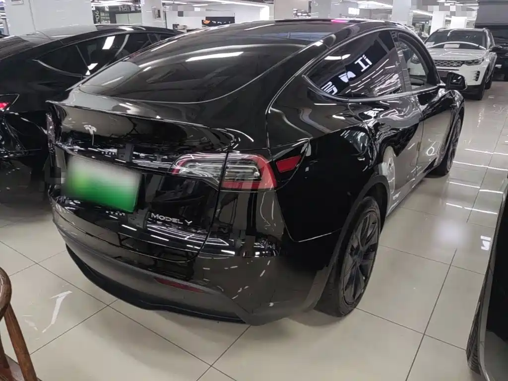 Фото 7 - Tesla Model Y