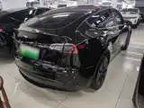 Photo 7 - Tesla Model Y