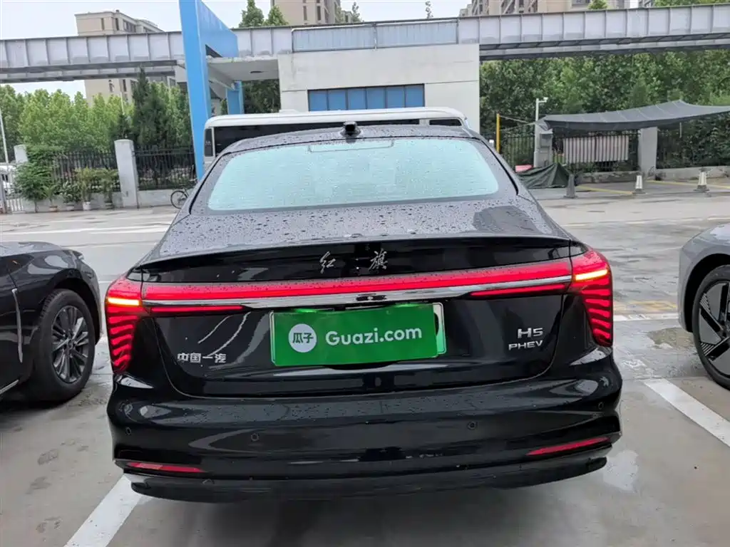Hongqi H5 PHEV 2025 130 Super Hybrid Edition фото 6