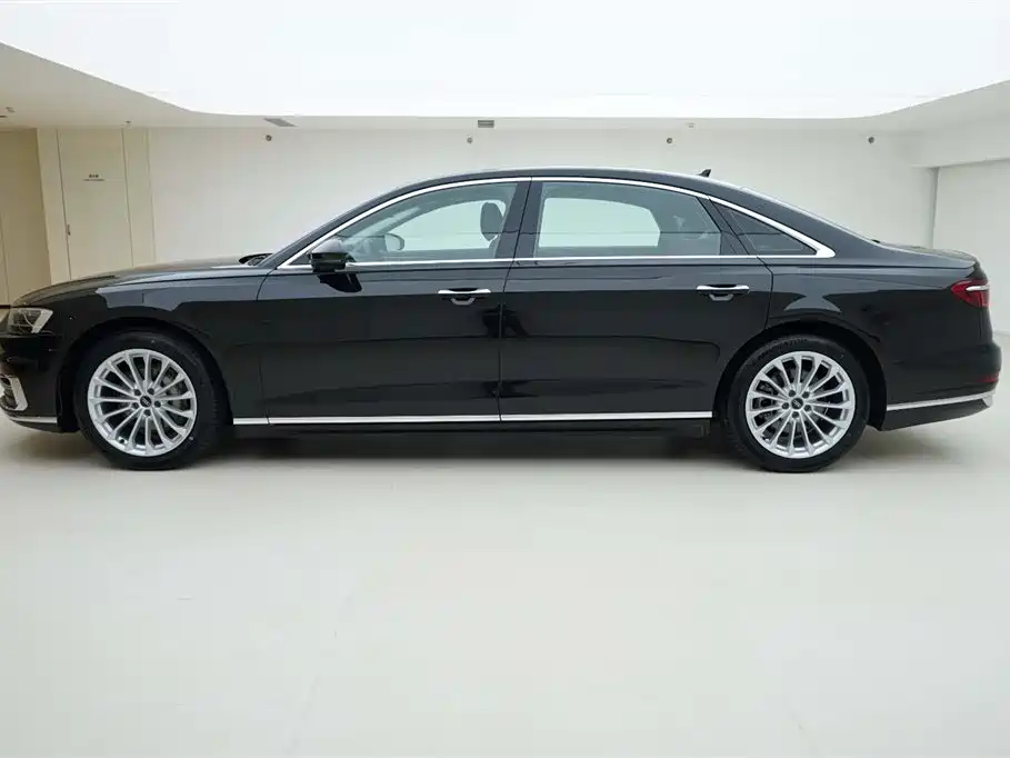 Audi A8 2021 A8L 50 TFSI quattro Comfort фото 3