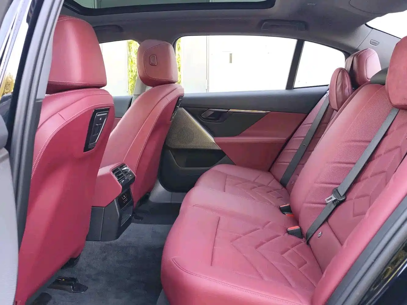 BMW i5 2026 2024 eDrive 35L Luxury Package