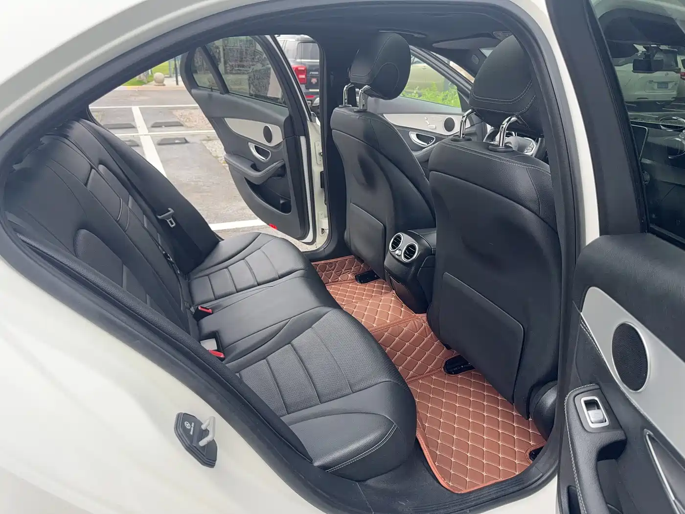 Mercedes-Benz A-Class 2024 Facelift A 200 L Fashion фото 12