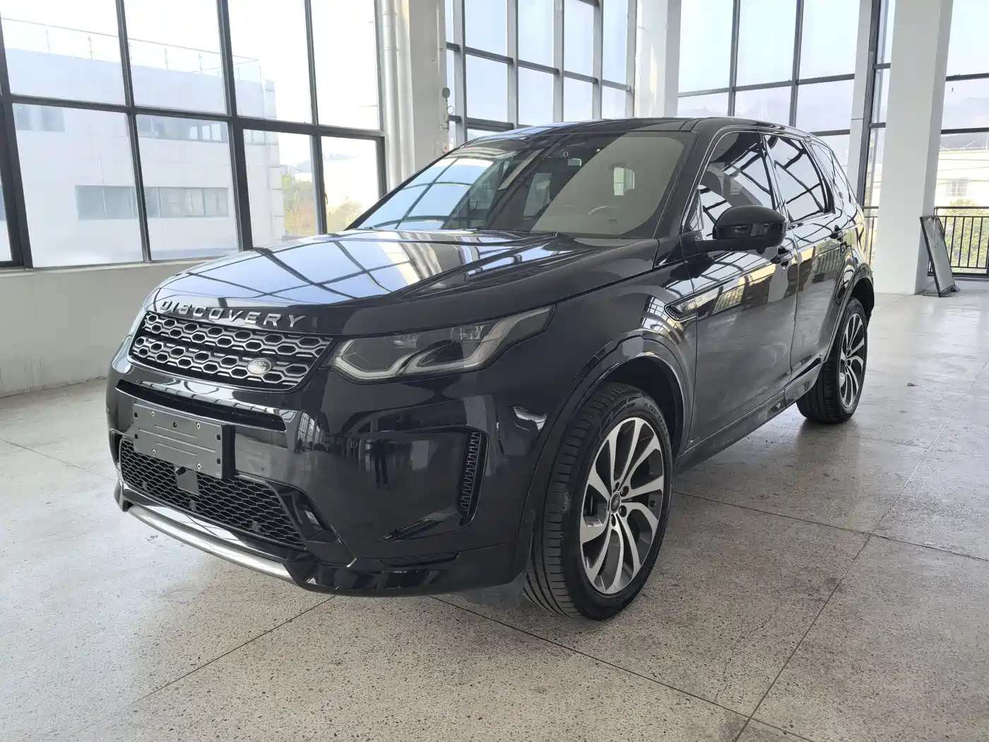 Land Rover Discovery Sport 2020 249PS R-Dynamic Performance Tech 7-seater фото 3