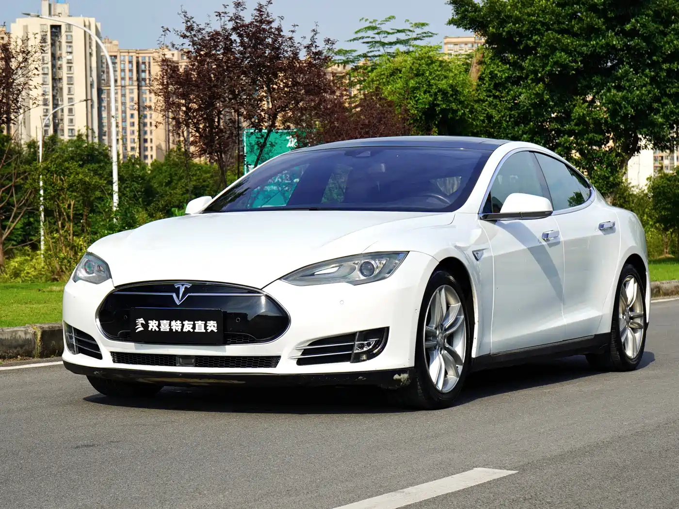 Tesla Model S 2016 2015 Model S 70D