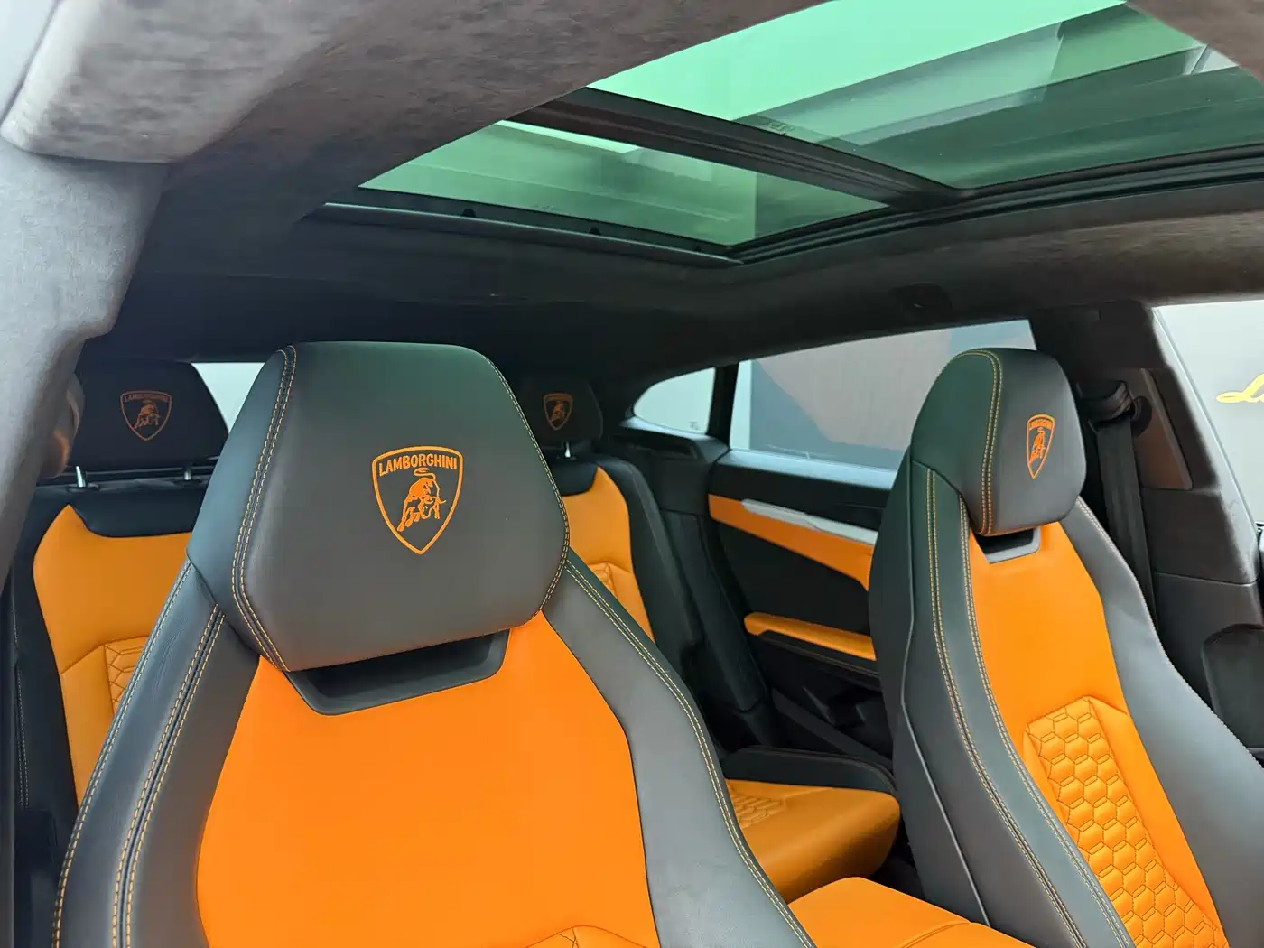 Lamborghini Urus 2021 4.0T V8 фото 16