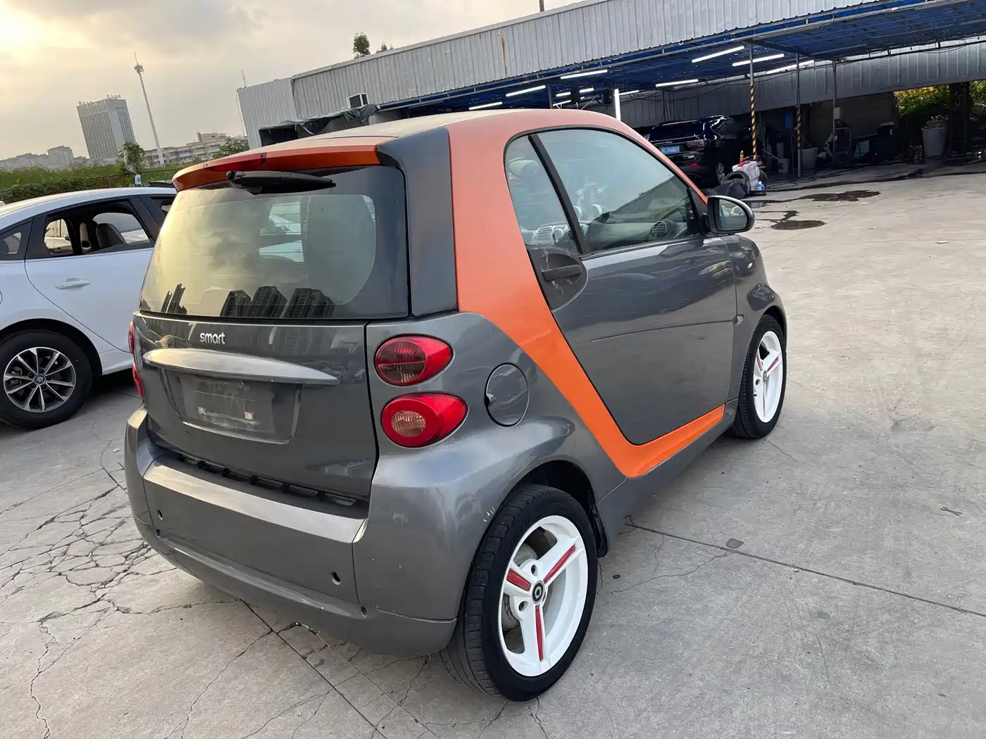 smart fortwo 2012 2012 1.0T Streamer Gray Special Edition