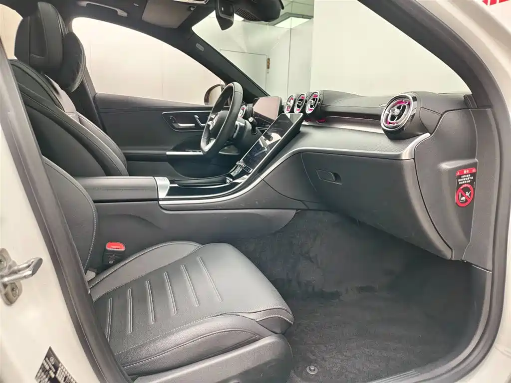 Mercedes-Benz C-Class 2023 Facelift C 260 L Night Sport Edition фото 11