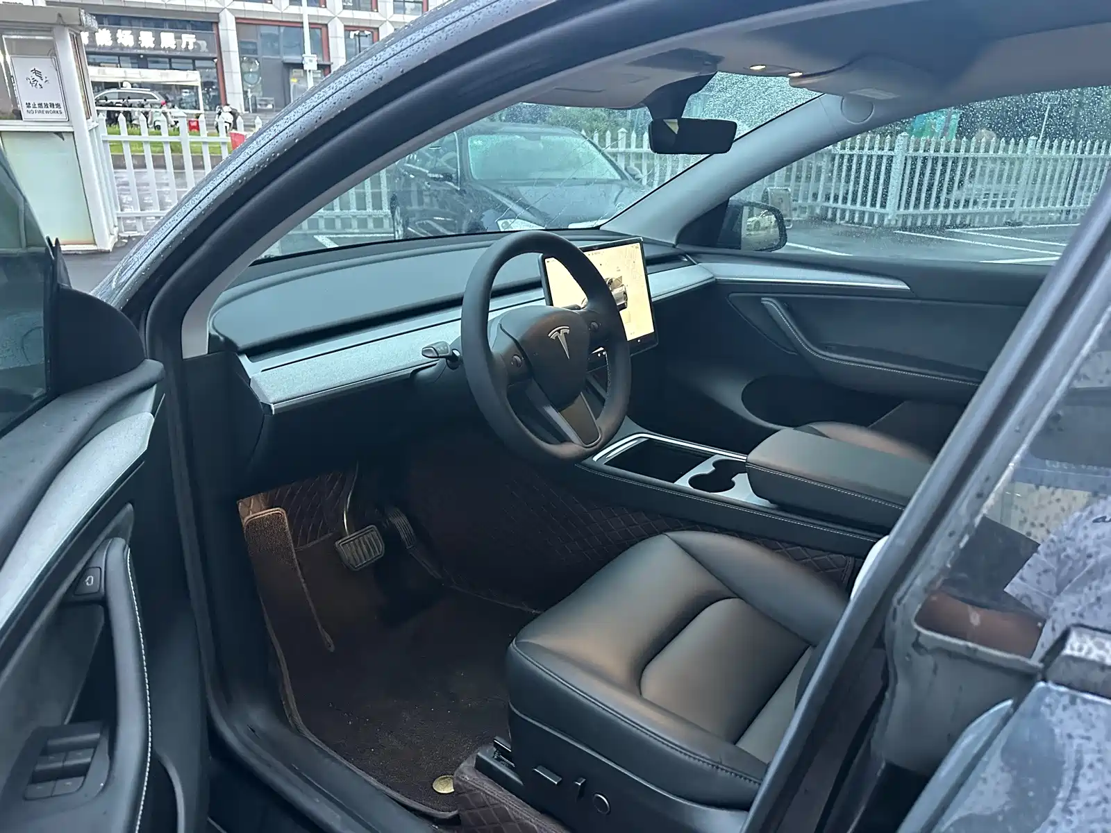 Фото 11 - Tesla Model Y