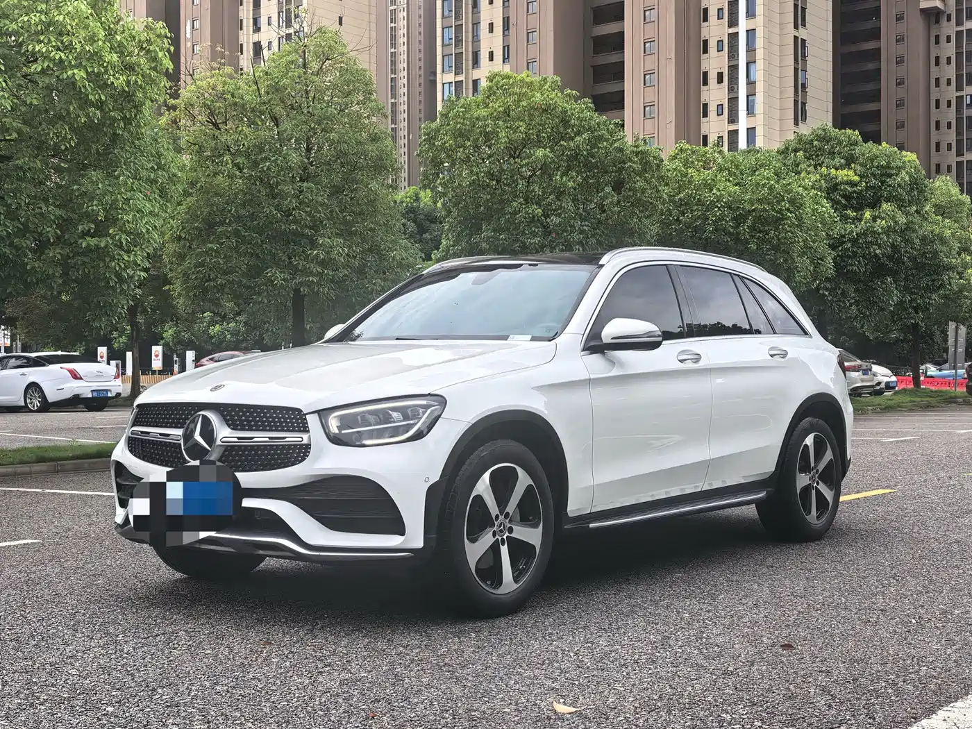 صورة 1 - Mercedes-Benz GLC