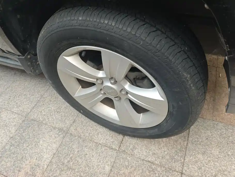 Jeep Compass (Import) 2015 2015 2.0L 2WD Sport