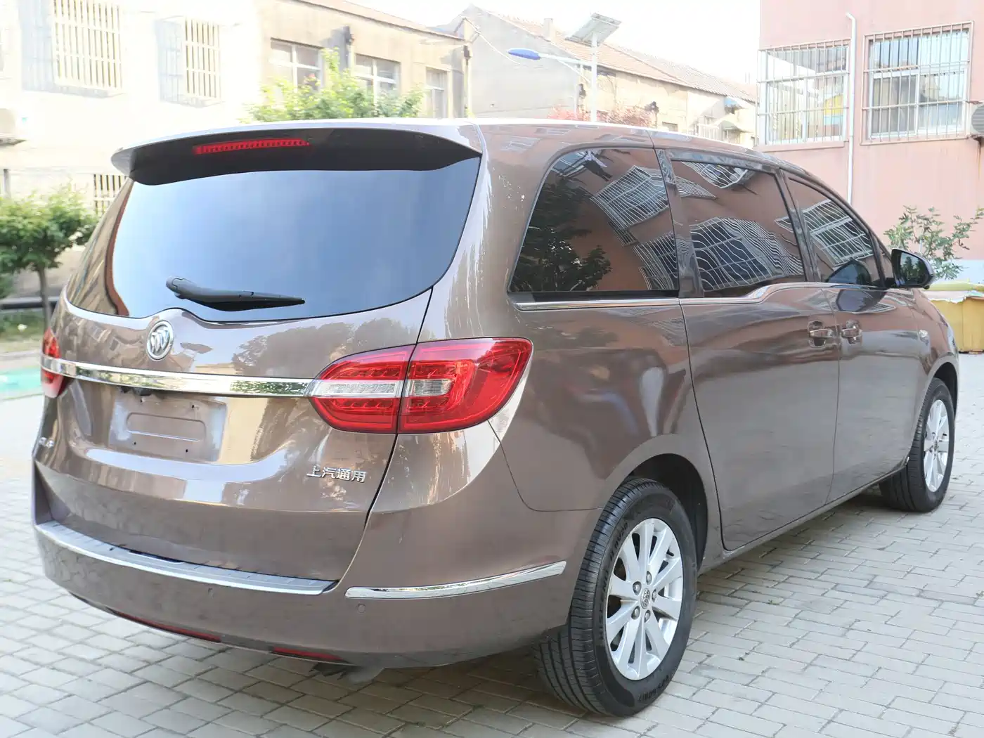 Buick GL8 2018 28T Comfort China VI фото 7