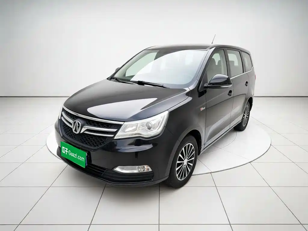 BAIC Weiwang M50F 2018 2017 1.3T Standard
