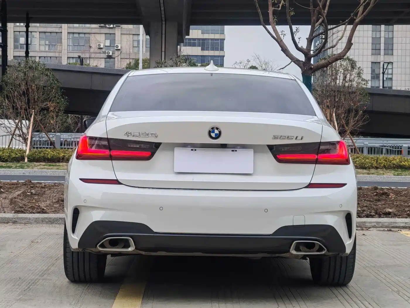BMW 3 Series 2021 325Li M Sport Package фото 4