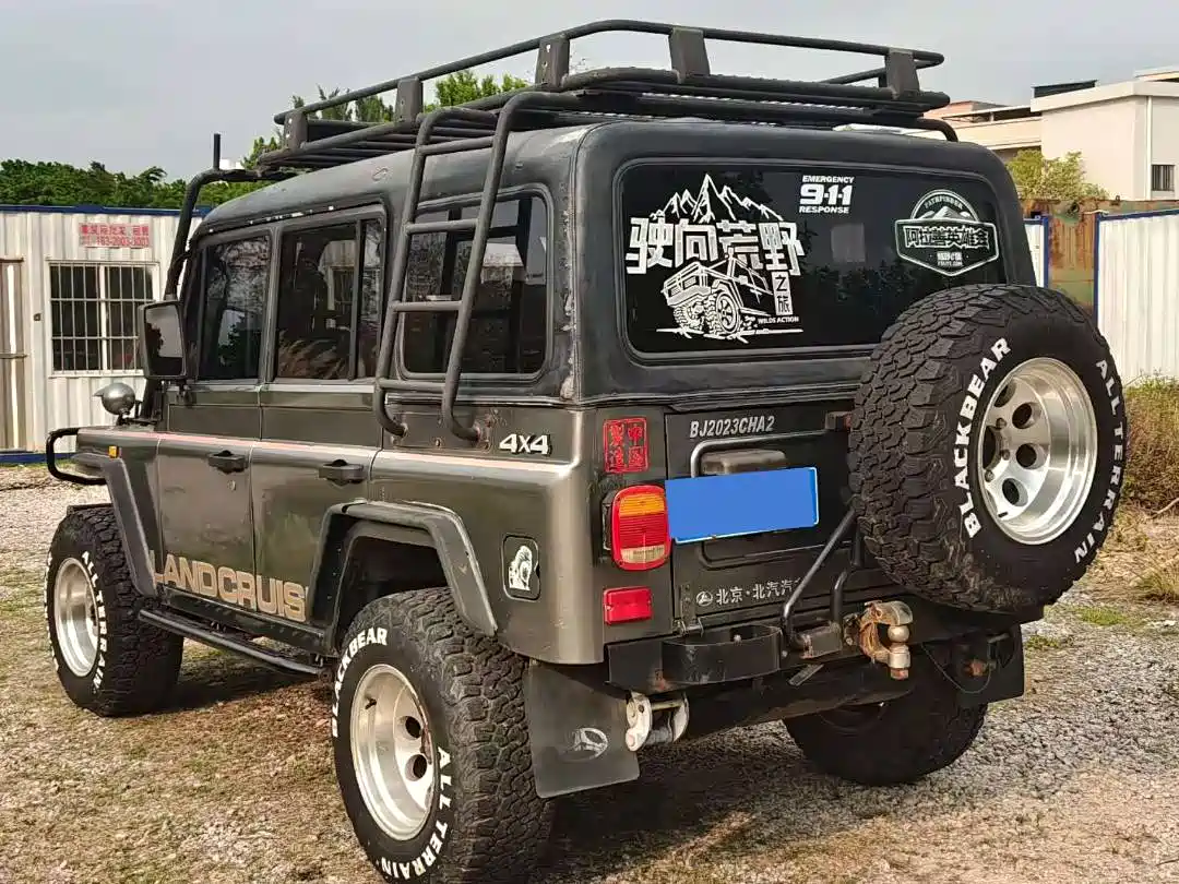 BAW (Beijing Automobile Works) 212 Classic 2020 2019 1.5T Square Door China VI