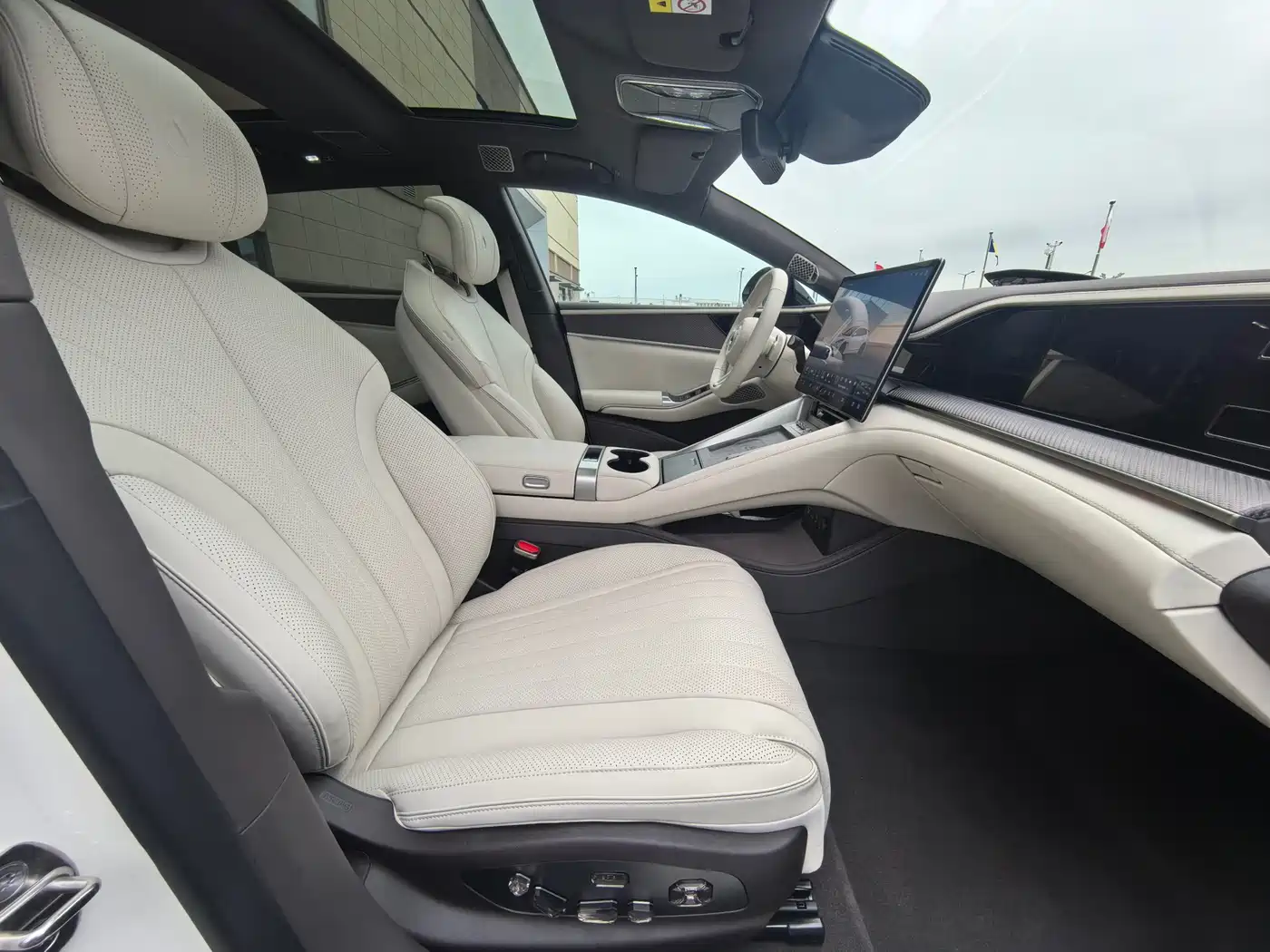 Denza Z9GT 2024 1100 AWD Ultra Edition фото 13
