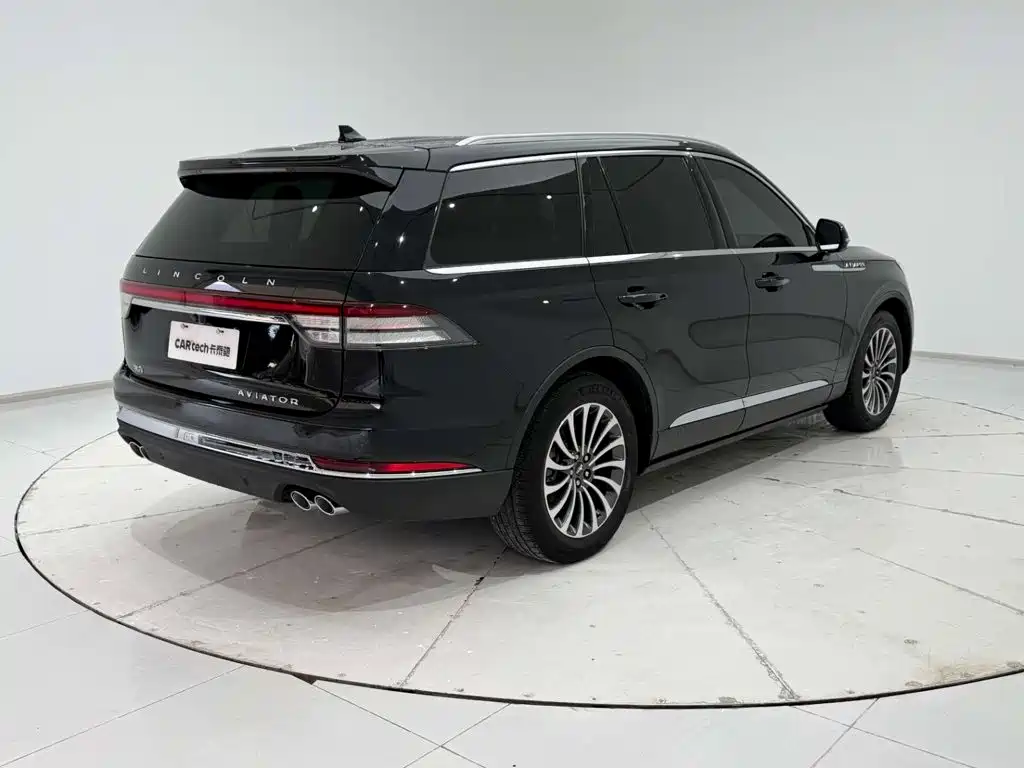 Lincoln Aviator, миниатюра 8