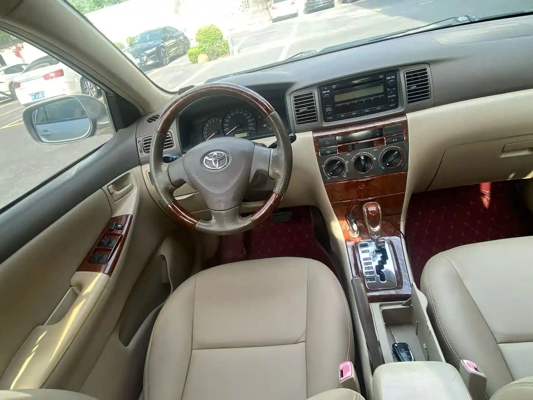 Photo 17 - Toyota Corolla