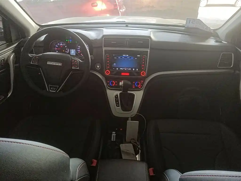 Haval M6 2019 1.5T DCT 2WD Elite Type China VI фото 10