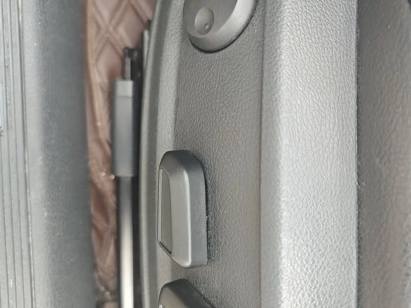 Volkswagen Magotan 2013 1.8TSI Premium фото 12